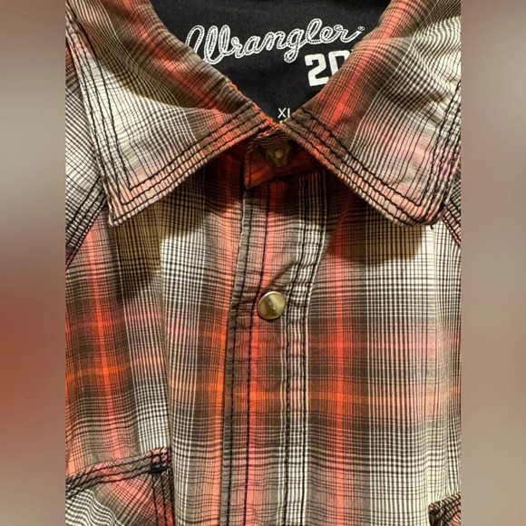 Wrangler Men’s Shirt Size XL - Picture 2 of 8